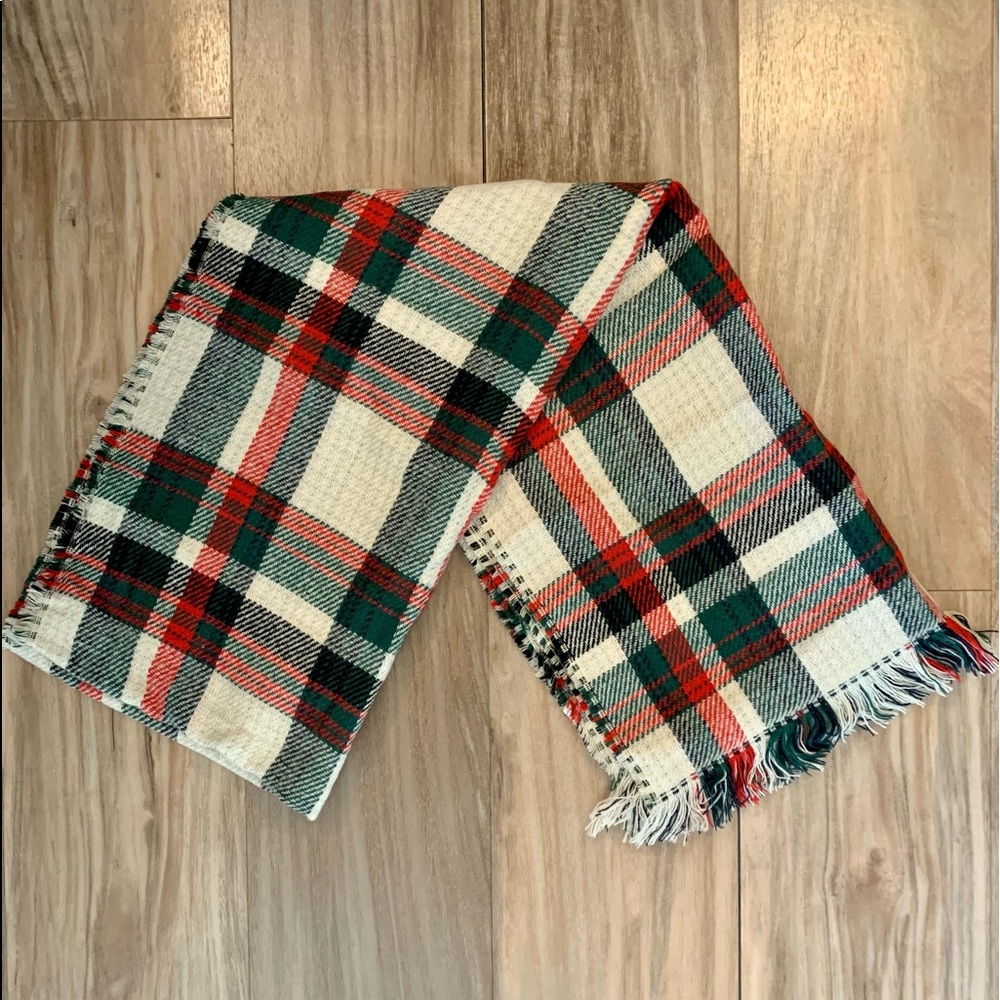 NWOT Women’s Midwest Gifts Reversible Plaid & Houndstooth Blanket Scarf